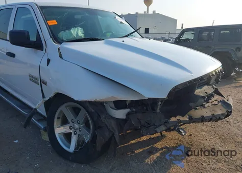 2015 Ram 1500 Express z USA, uszkodzony, nr VIN 1C6RR6KT6FS651211